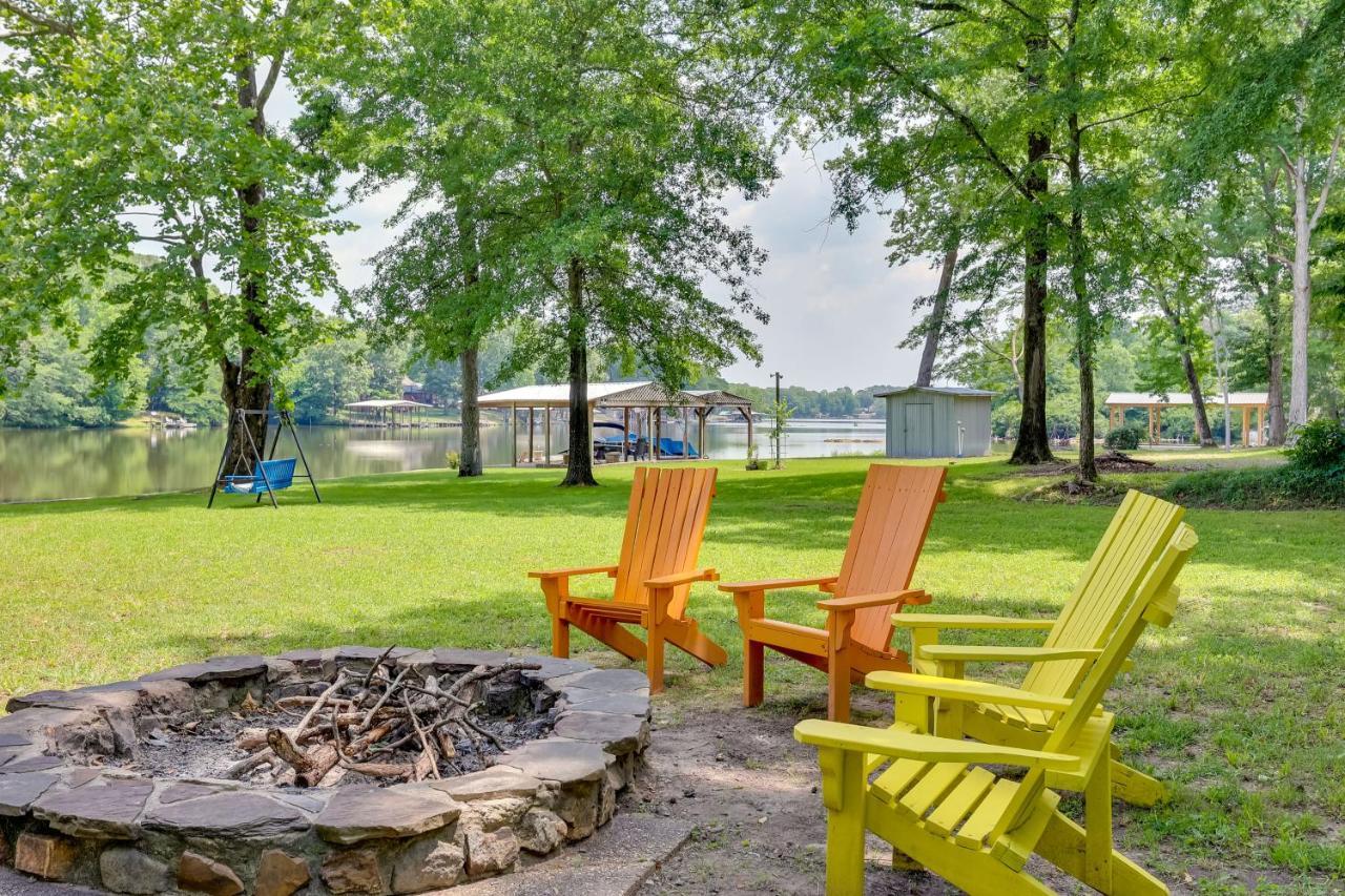 Lakefront Hot Springs Home With Furnished Deck! Eksteriør bilde